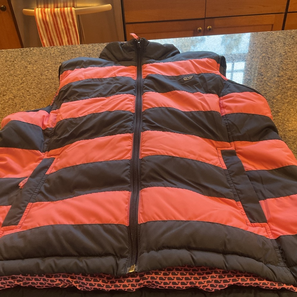 Vineyard Vines pink and blue vest.  Women’s size XL. Very good condition.